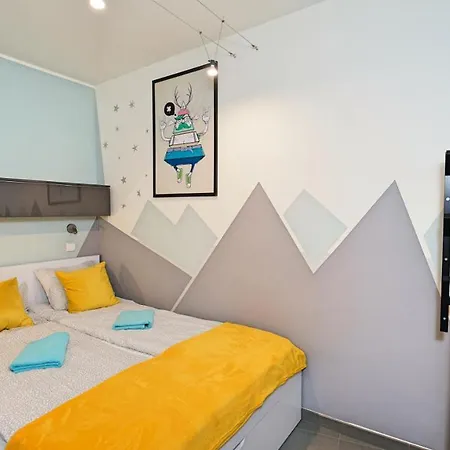 Apartament Every Sky Lesny Dom 18a-19 *